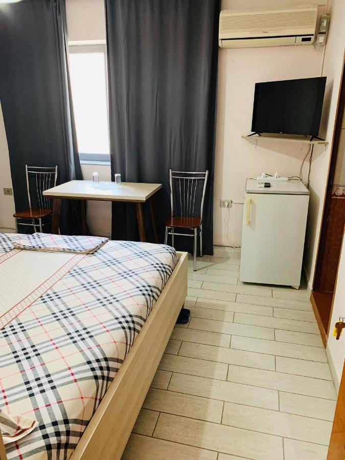 City Rooms And Studio Apartments Тирана Екстериор снимка